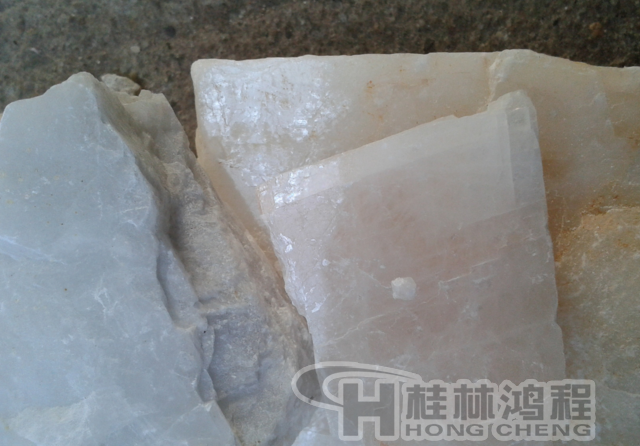 長石，長石粉，長石的用途